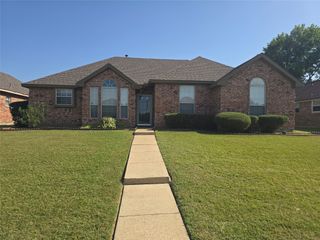 2004 Island View Court, Mesquite, TX 75149