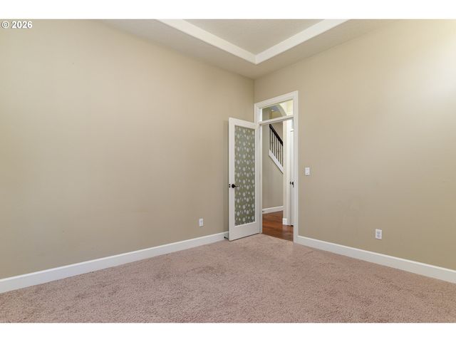 15432 Nw DOMINION Dr, Portland, OR 97229