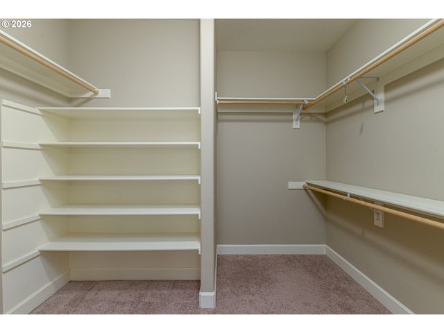 15432 Nw DOMINION Dr, Portland, OR 97229