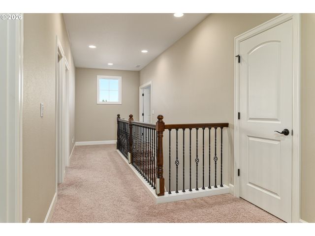 15432 Nw DOMINION Dr, Portland, OR 97229