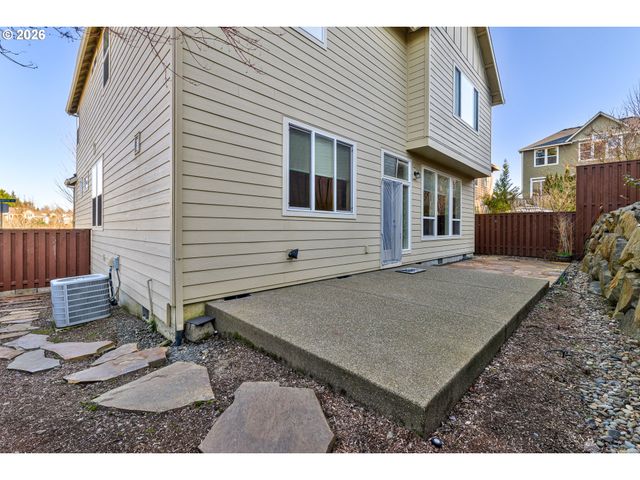 15432 Nw DOMINION Dr, Portland, OR 97229