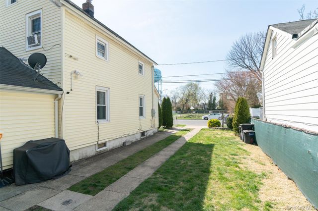 6 Linden Avenue, Hempstead, NY 11550