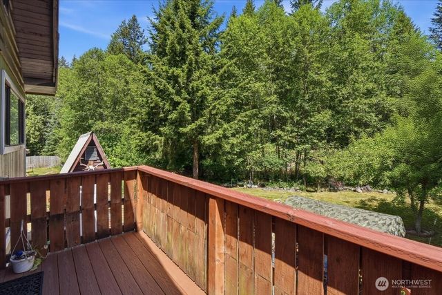 116 Mountain View Drive N, Ashford, WA 98304
