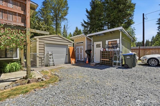 116 Mountain View Drive N, Ashford, WA 98304