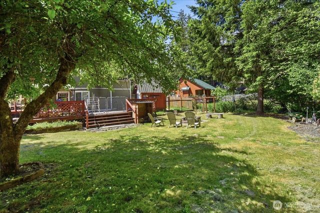 116 Mountain View Drive N, Ashford, WA 98304