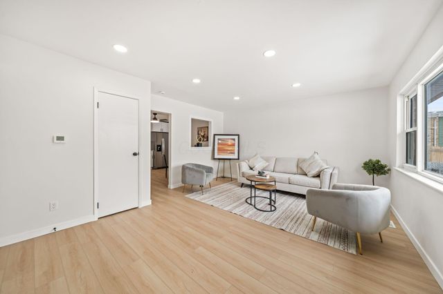 2942 Arrowhead Court, Columbus, OH 43232