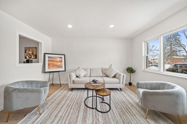 2942 Arrowhead Court, Columbus, OH 43232