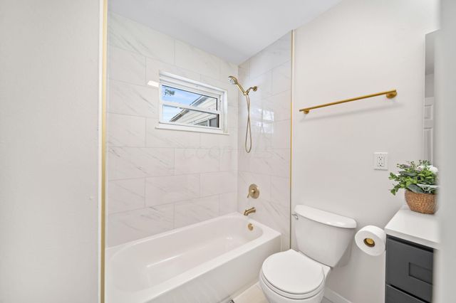 2942 Arrowhead Court, Columbus, OH 43232