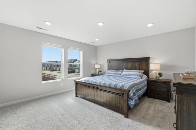 4844 Airlake Drive, Woodbury, MN 55129