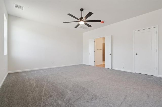 13500 Carlisle Crossing Drive, Yukon, OK 73099