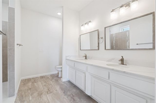 13500 Carlisle Crossing Drive, Yukon, OK 73099