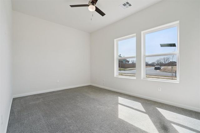 13500 Carlisle Crossing Drive, Yukon, OK 73099