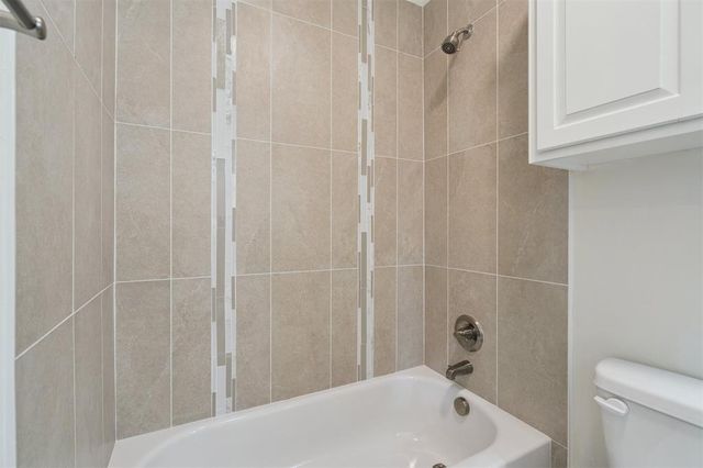 13500 Carlisle Crossing Drive, Yukon, OK 73099