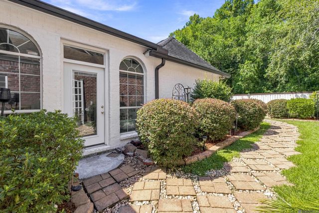 5952 Glen Cove Dr, Saint George, LA 70809