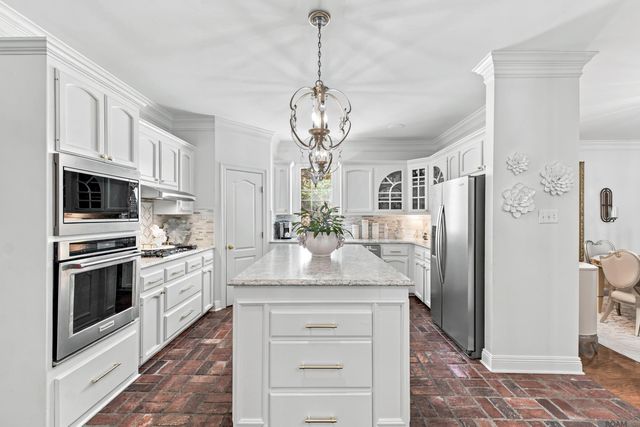 5952 Glen Cove Dr, Saint George, LA 70809