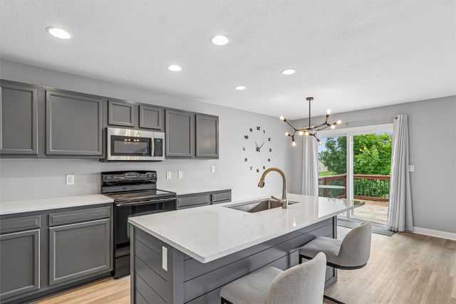 4704 NE Hayes Drive, Ankeny, IA 50021