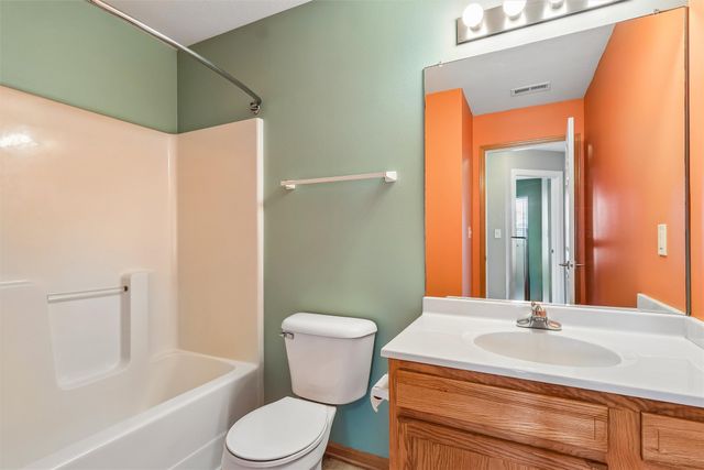 4704 NE Hayes Drive, Ankeny, IA 50021