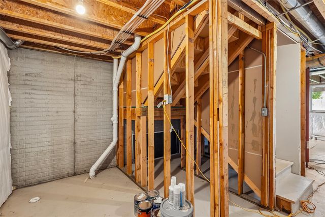 4704 NE Hayes Drive, Ankeny, IA 50021