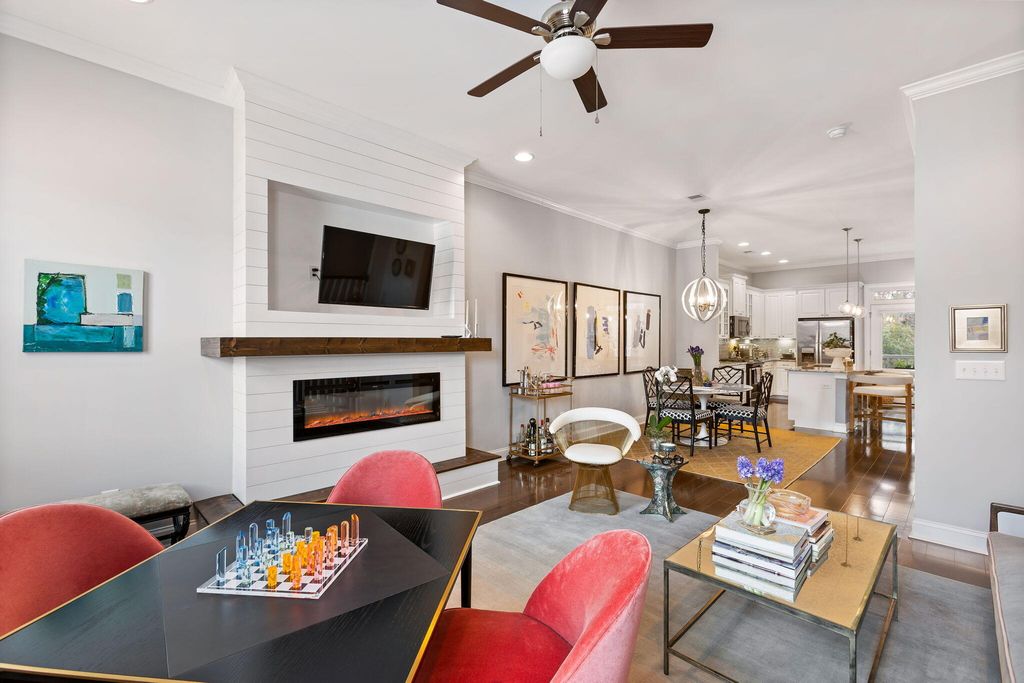 Image 3 of property listing at 1032 Bowman Woods Drive, Mount Pleasant, SC 29464