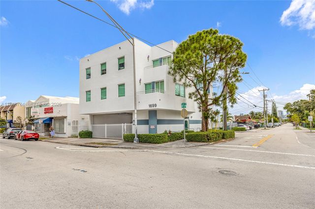 1693 SW 27th Avenue, Miami, FL 33145