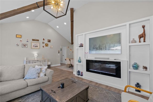 53 Baycliff Drive, Warwick, RI 02818