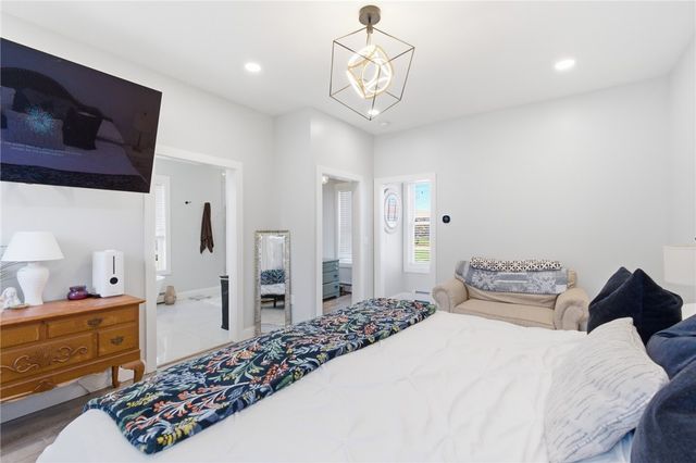 53 Baycliff Drive, Warwick, RI 02818