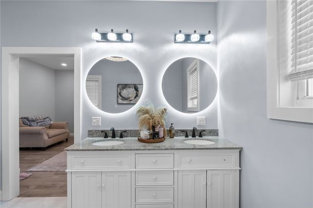 53 Baycliff Drive, Warwick, RI 02818