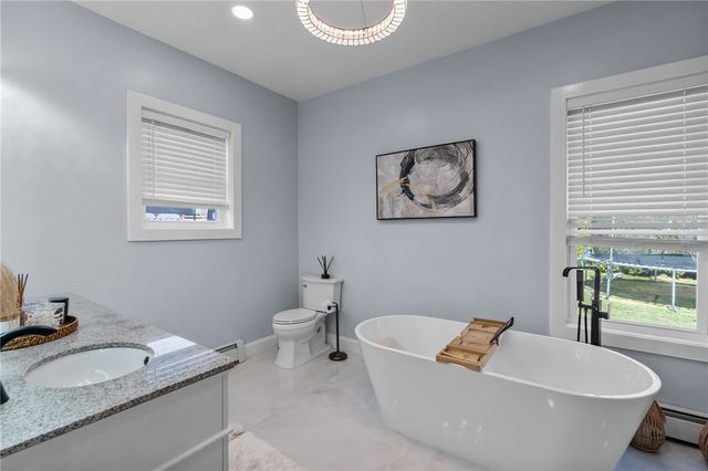 53 Baycliff Drive, Warwick, RI 02818