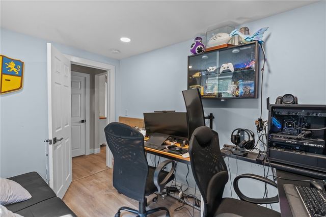 53 Baycliff Drive, Warwick, RI 02818