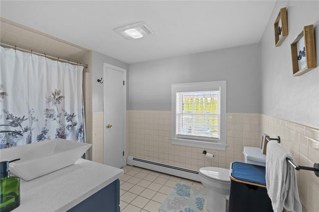 53 Baycliff Drive, Warwick, RI 02818