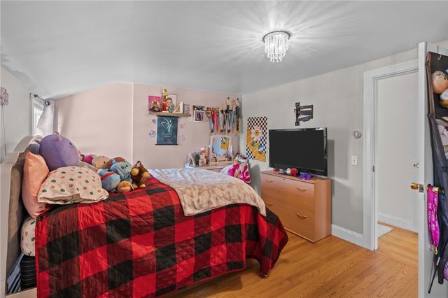 53 Baycliff Drive, Warwick, RI 02818