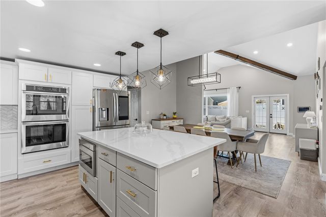 53 Baycliff Drive, Warwick, RI 02818