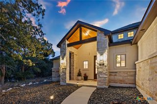 462 Curvatura, New Braunfels, TX 78132