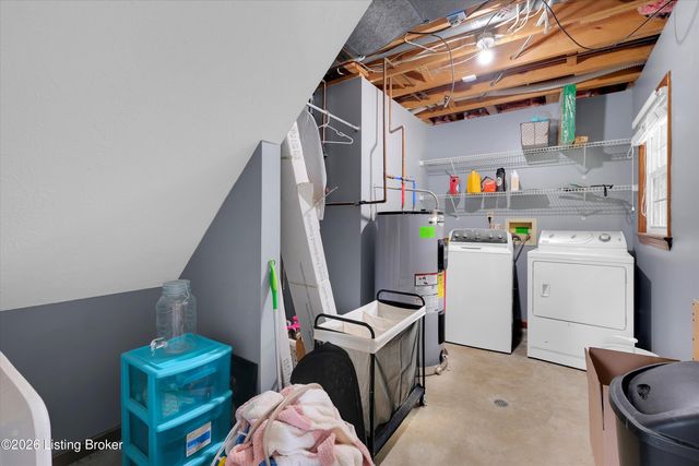 12120 Rosewood Ln, Goshen, KY 40026