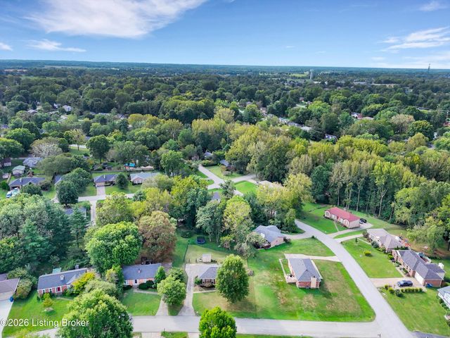 12120 Rosewood Ln, Goshen, KY 40026