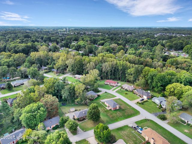 12120 Rosewood Ln, Goshen, KY 40026