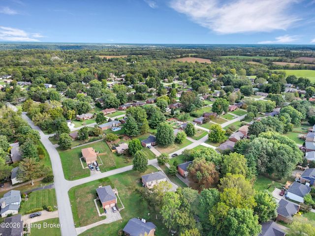 12120 Rosewood Ln, Goshen, KY 40026