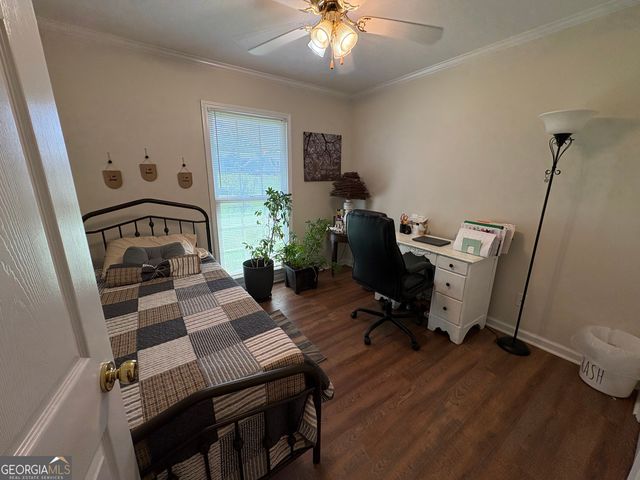 34 Golden Oaks Drive, Hartwell, GA 30643