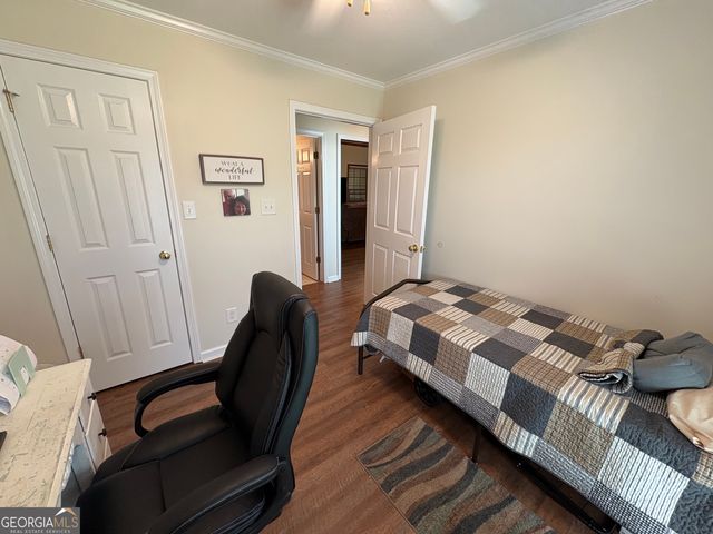 34 Golden Oaks Drive, Hartwell, GA 30643