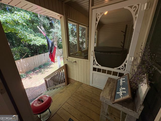 34 Golden Oaks Drive, Hartwell, GA 30643