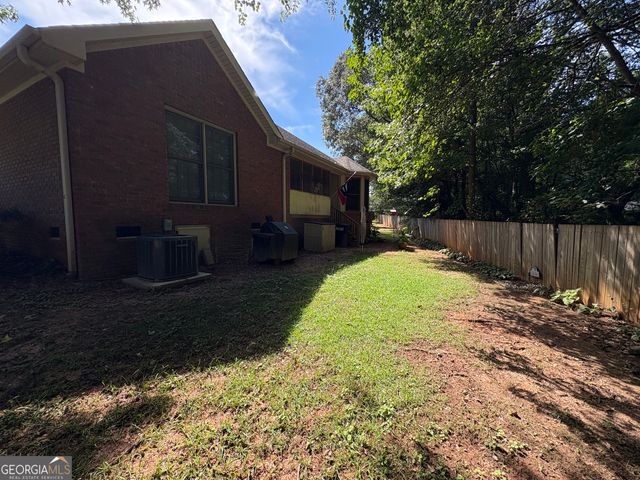 34 Golden Oaks Drive, Hartwell, GA 30643