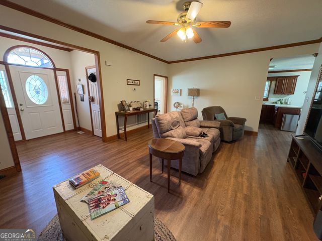 34 Golden Oaks Drive, Hartwell, GA 30643