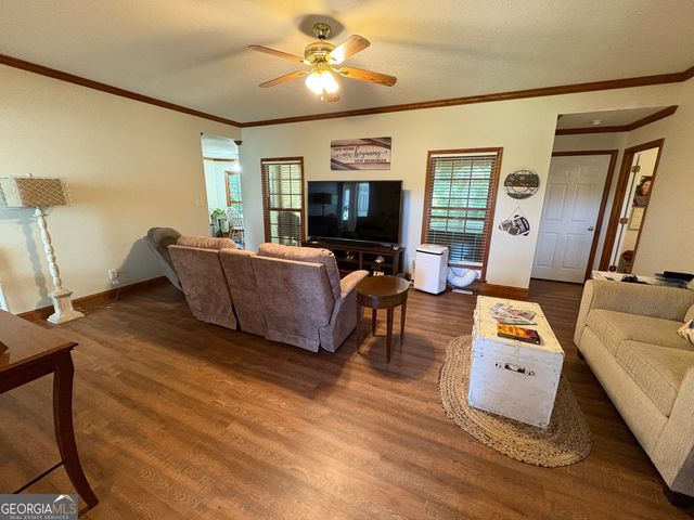 34 Golden Oaks Drive, Hartwell, GA 30643