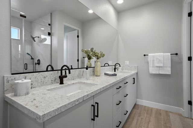 41868 Volare Court, Bermuda Dunes, CA 92203