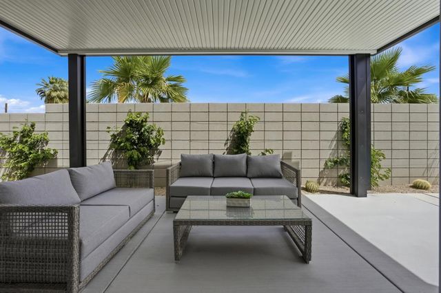 41868 Volare Court, Bermuda Dunes, CA 92203