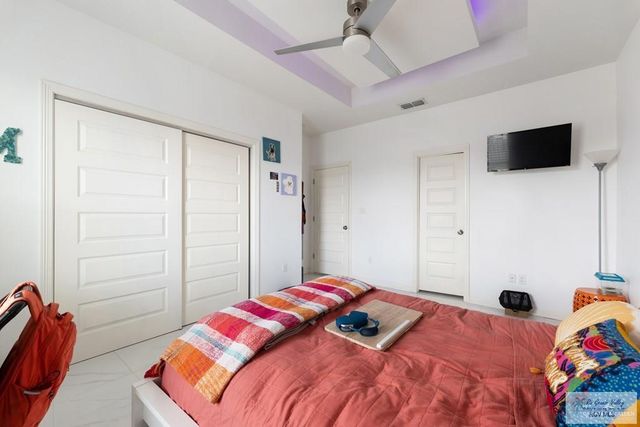 9129 Lake Charles Drive, Los Fresnos, TX 78566