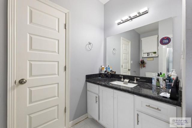 9129 Lake Charles Drive, Los Fresnos, TX 78566