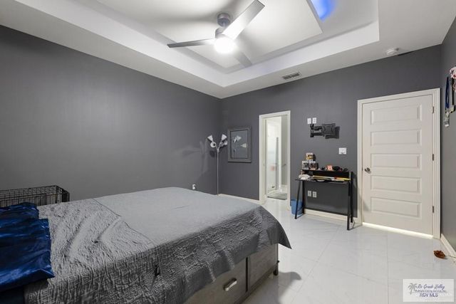 9129 Lake Charles Drive, Los Fresnos, TX 78566