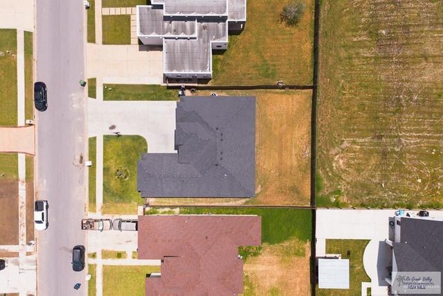 9129 Lake Charles Drive, Los Fresnos, TX 78566