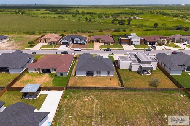 9129 Lake Charles Drive, Los Fresnos, TX 78566